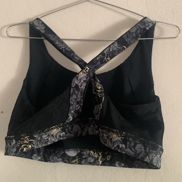 Torrid Plus Black Foil Floral Skull Print Lace Inlay Racerback Sports Bra SZ 1X - Picture 7 of 7